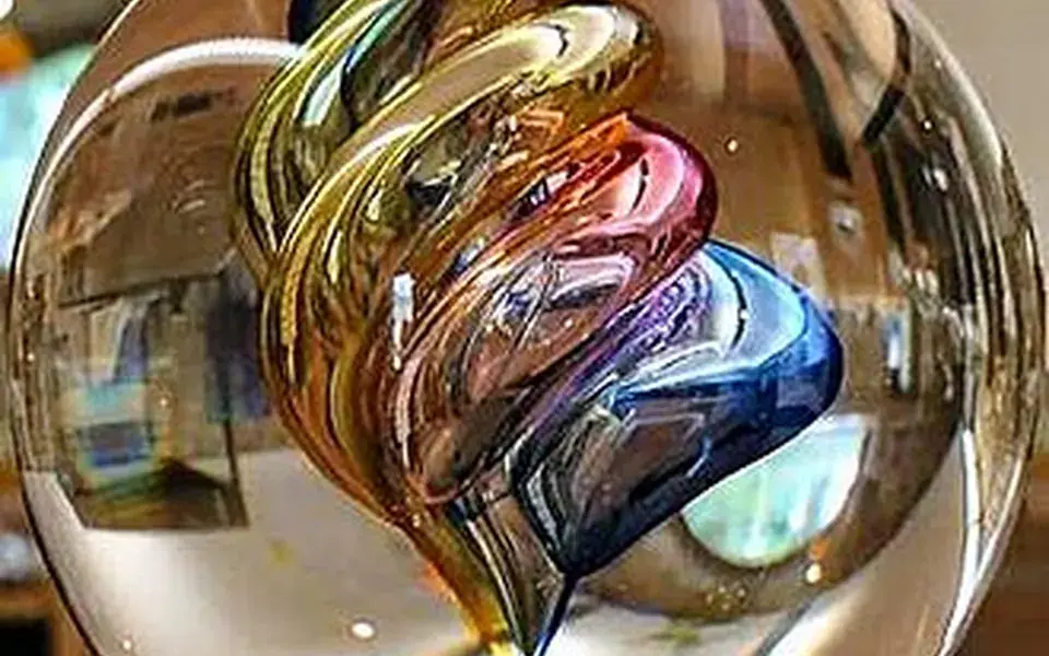 Illustration: Glass