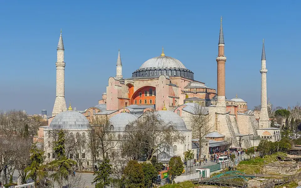 A great dome witnessed repeated changes of use