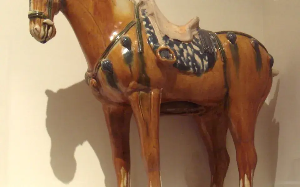 Tang sancai pottery used more than three colors