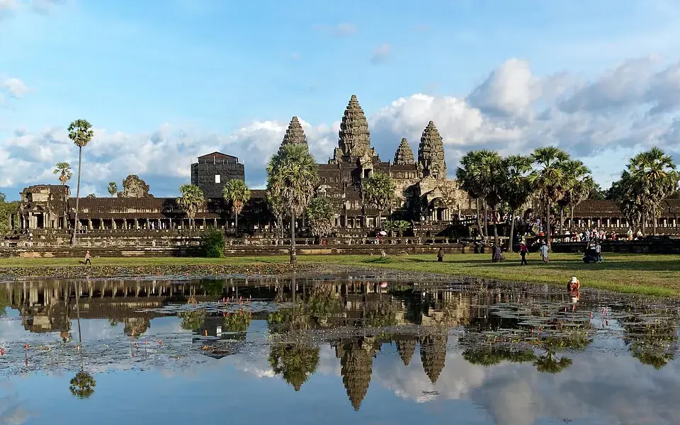 Illustration: Angkor Wat