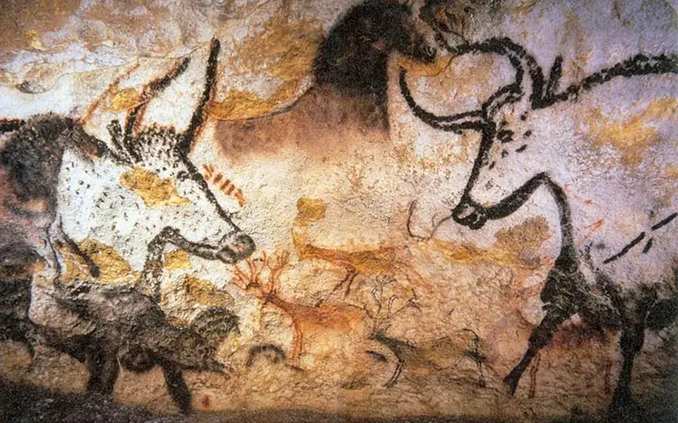 Animal figures in the cave paintings associated with Lascaux.