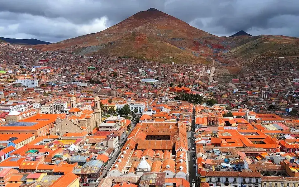 The city of Potosí beneath Cerro Rico