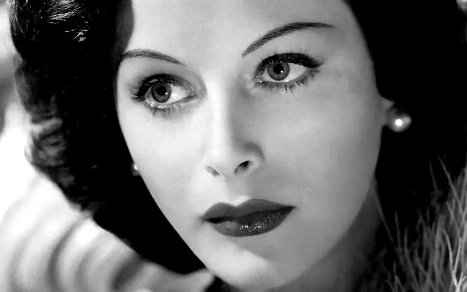 Close crop of Hedy Lamarr’s face from a 1940 MGM publicity portrait